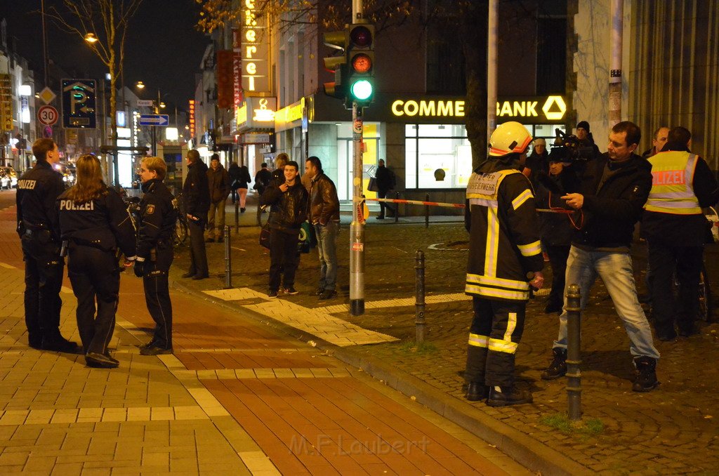 Feuer2Y Koeln Ehrenfeld Venloerstr P158.JPG
